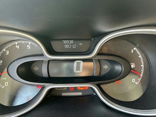 Vehicle image 13 / 15
