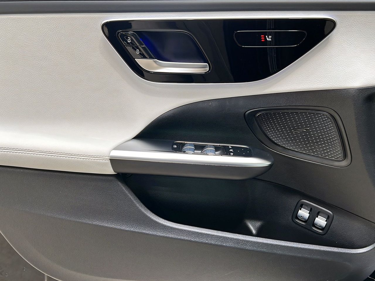 Mercedes-Benz C-Klasse – Bild 13