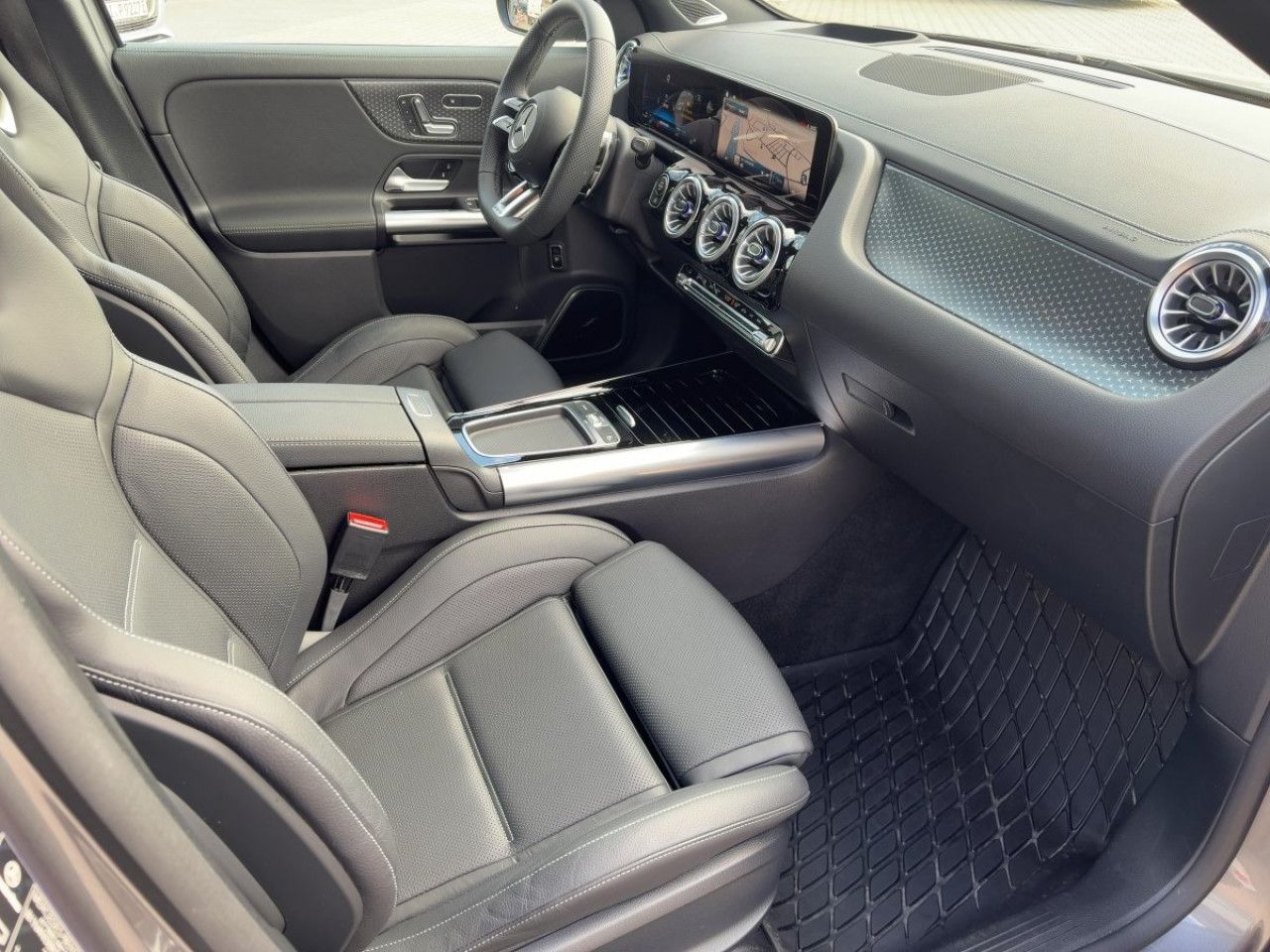 Fahrzeugbild 16 / 24