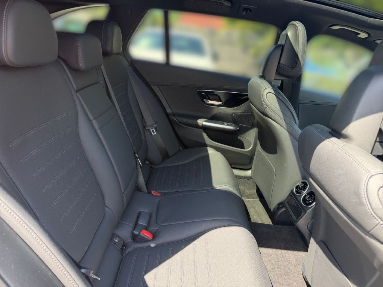 Mercedes-Benz C-Klasse – Bild 11
