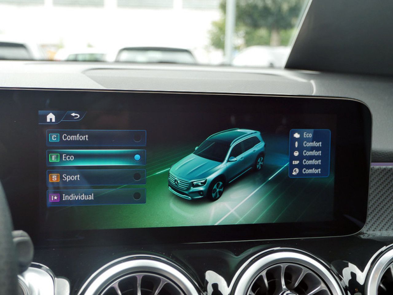 Mercedes-Benz GLB – Bild 15