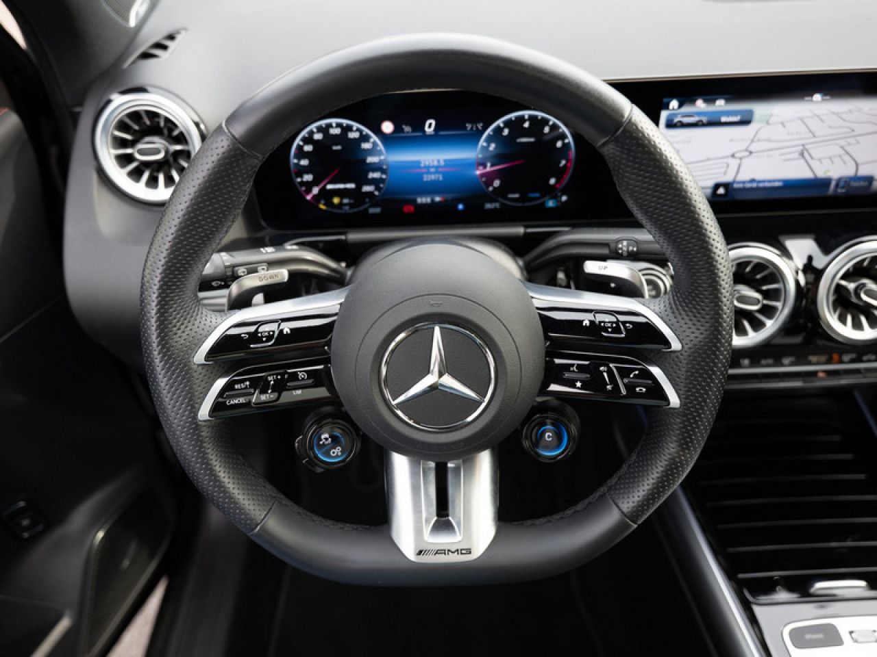 Mercedes-Benz GLA – Bild 8