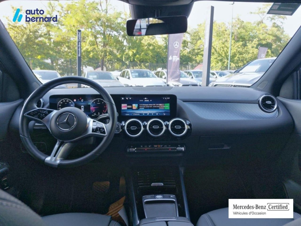 Photo du véhicule 8 / 18