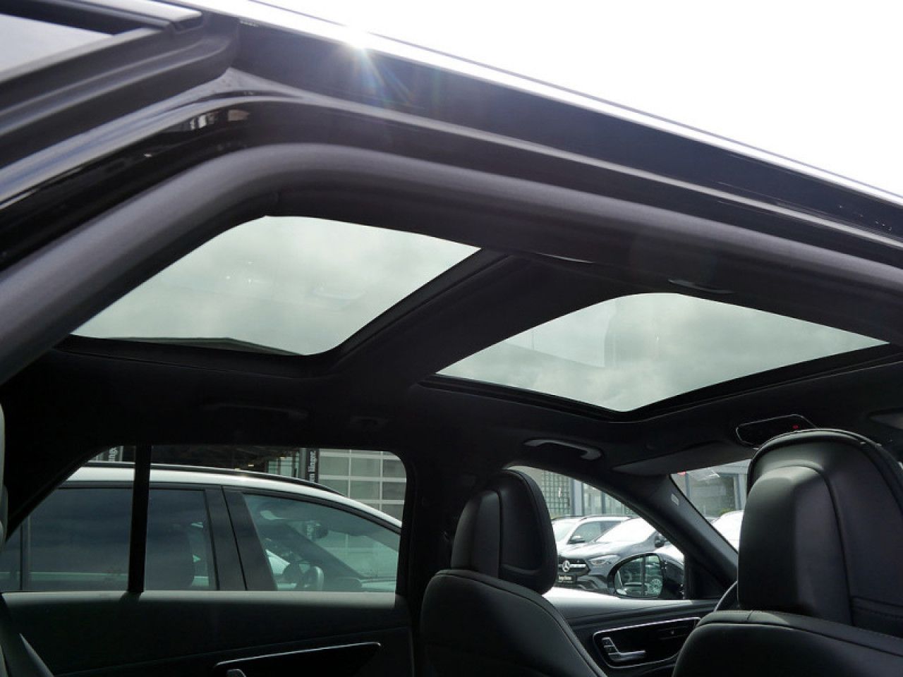 Mercedes-Benz E-Klasse – Bild 8