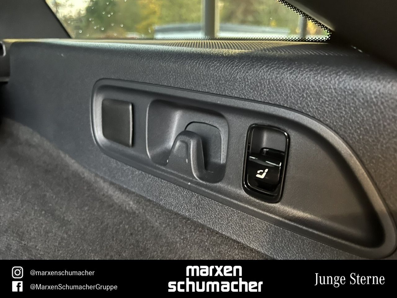 Mercedes-Benz E-Klasse – Bild 15