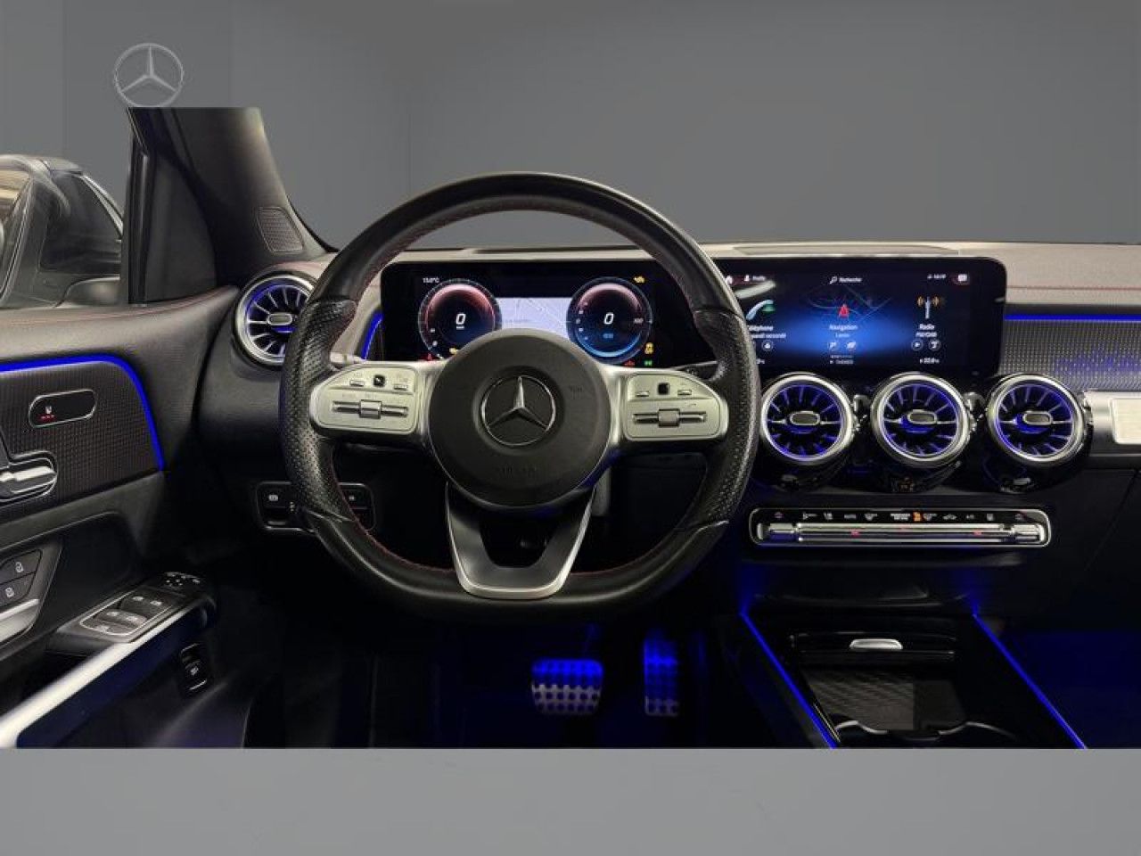 Photo du v&eacute;hicule 14 / 18