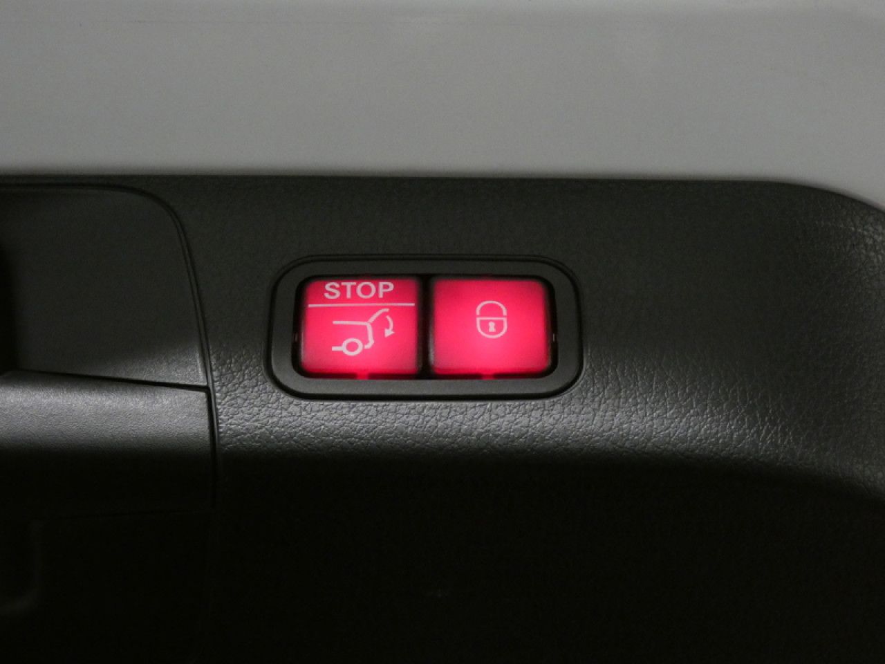 Photo du v&eacute;hicule 14 / 18