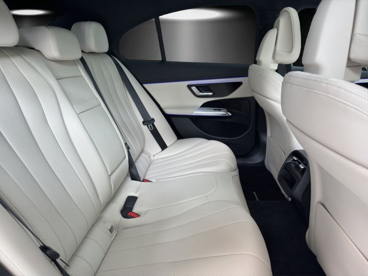 Mercedes-Benz E-Klasse – Bild 6