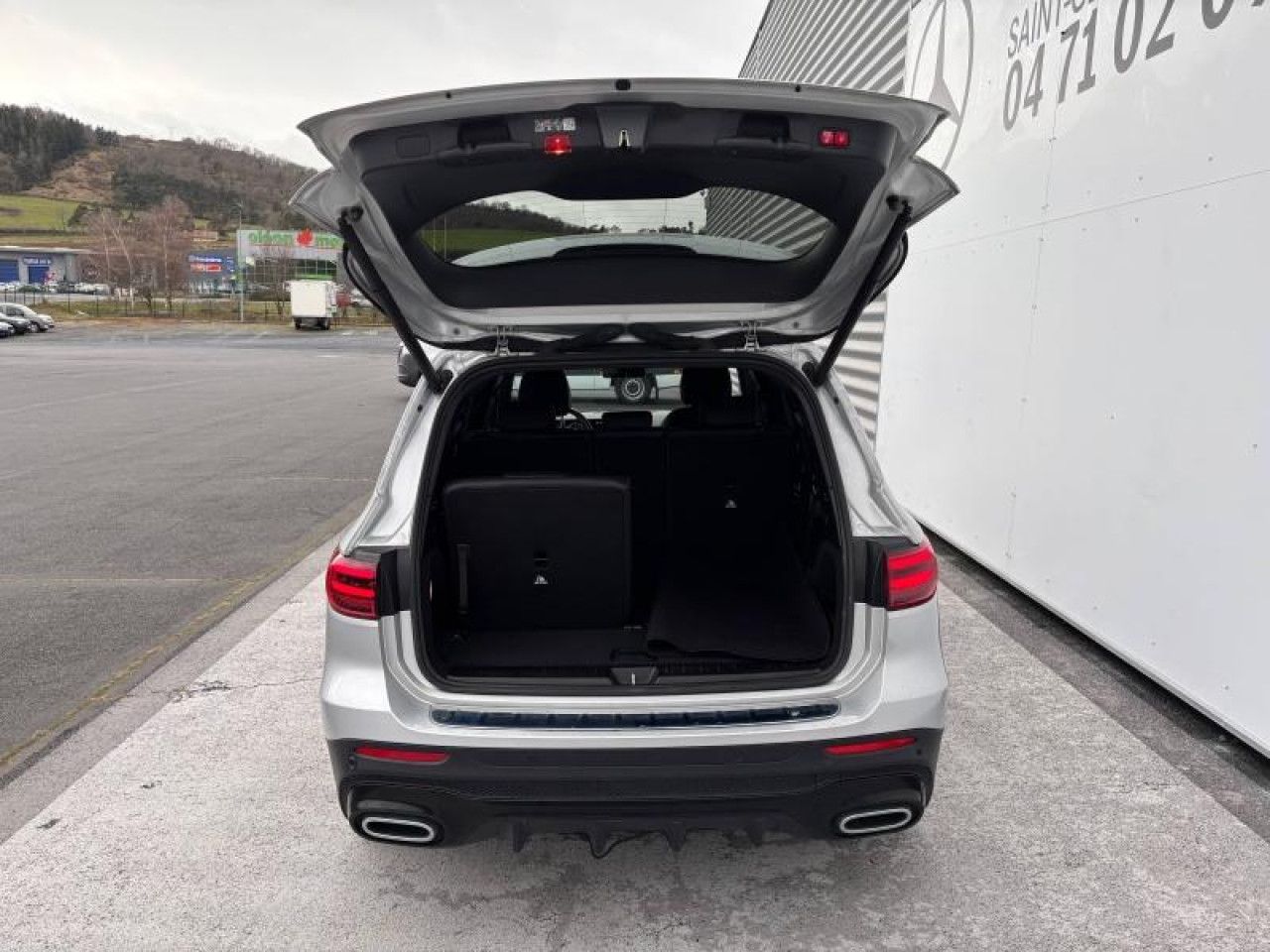 Photo du v&eacute;hicule 8 / 16