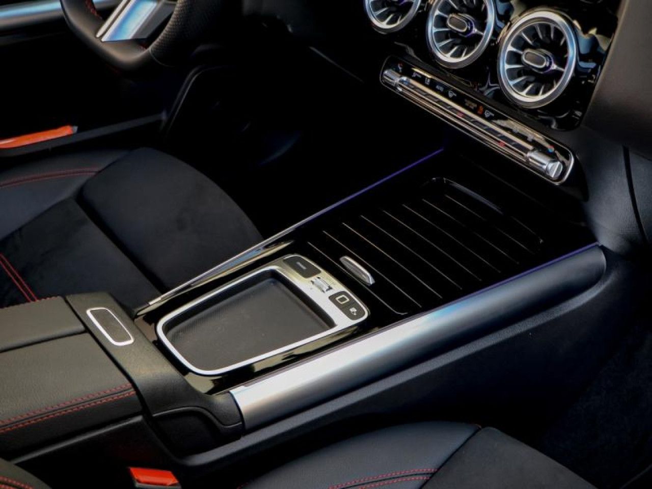 Photo du v&eacute;hicule 16 / 18