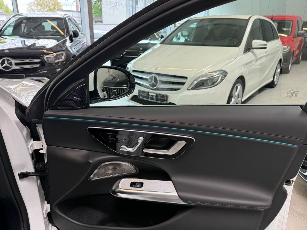 Mercedes-Benz E-Klasse – Bild 23