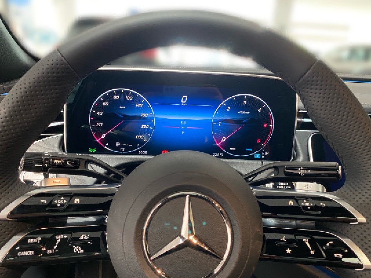 Mercedes-Benz E-Klasse – Bild 7
