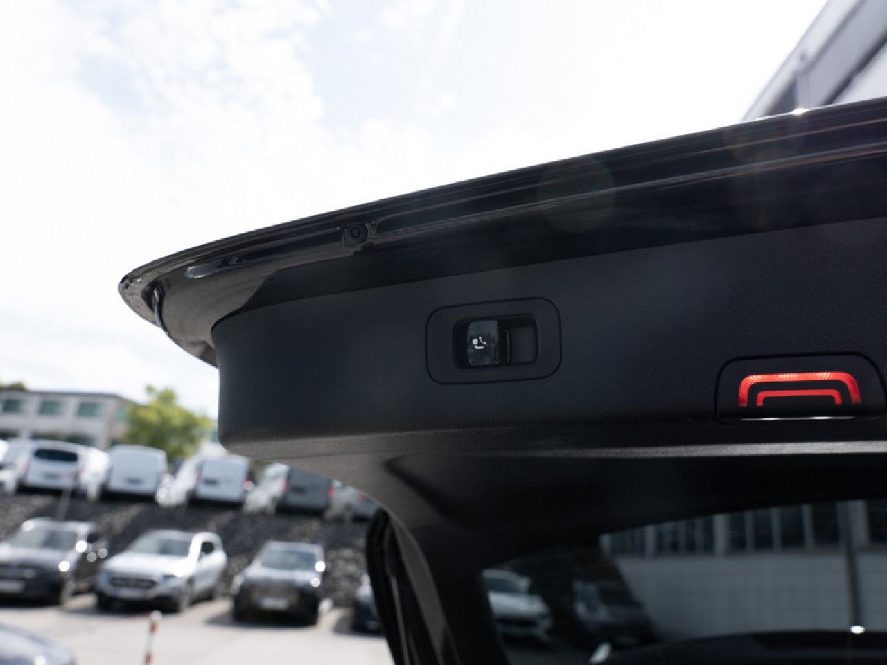 Mercedes-Benz E-Klasse – Bild 8