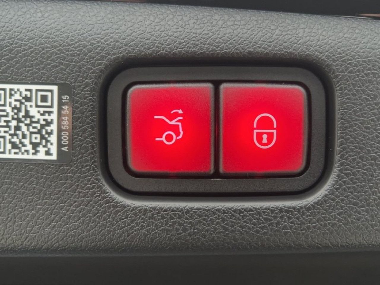 Mercedes-Benz E-Klasse – Bild 15