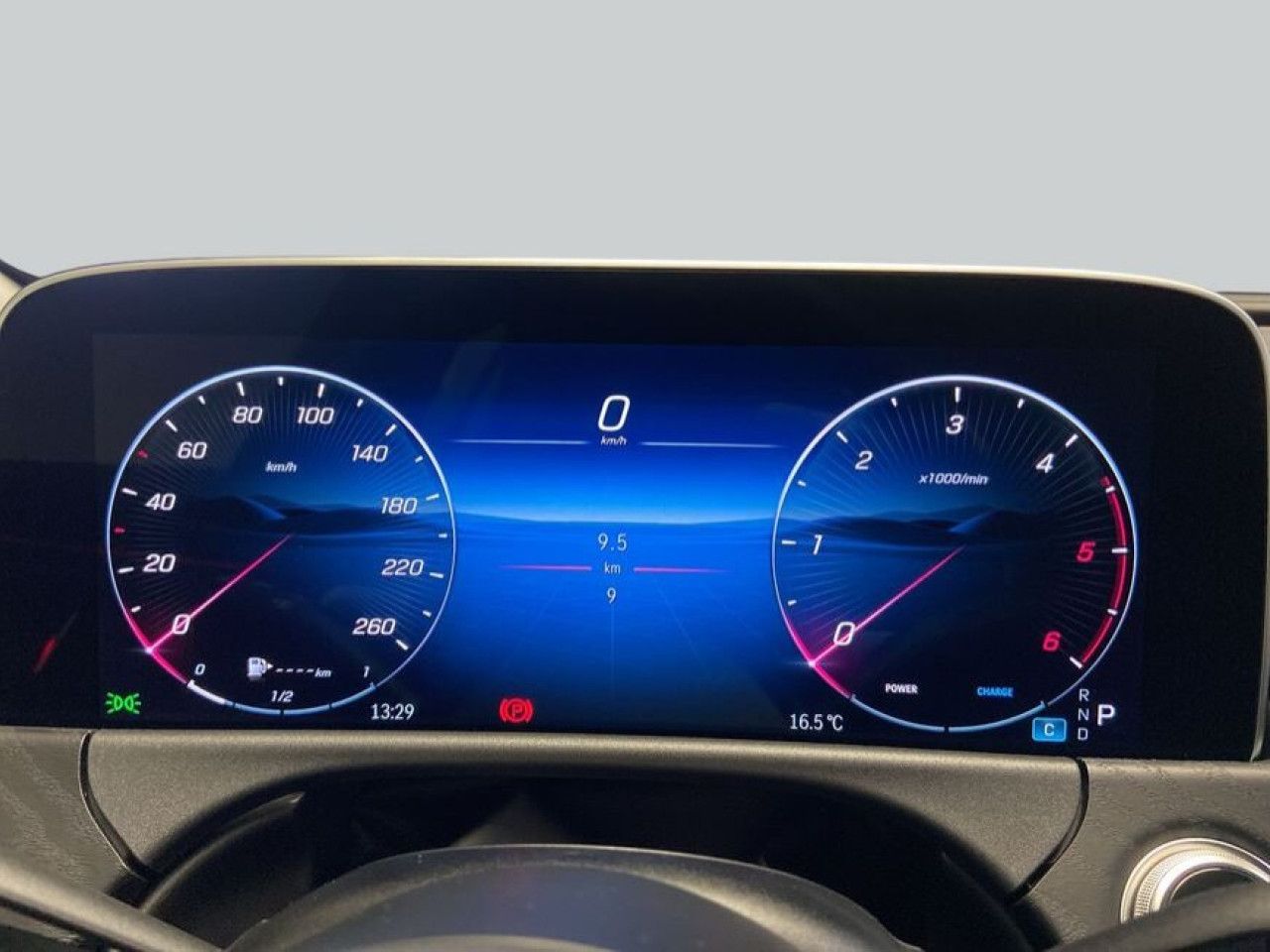 Mercedes-Benz E-Klasse – Bild 13