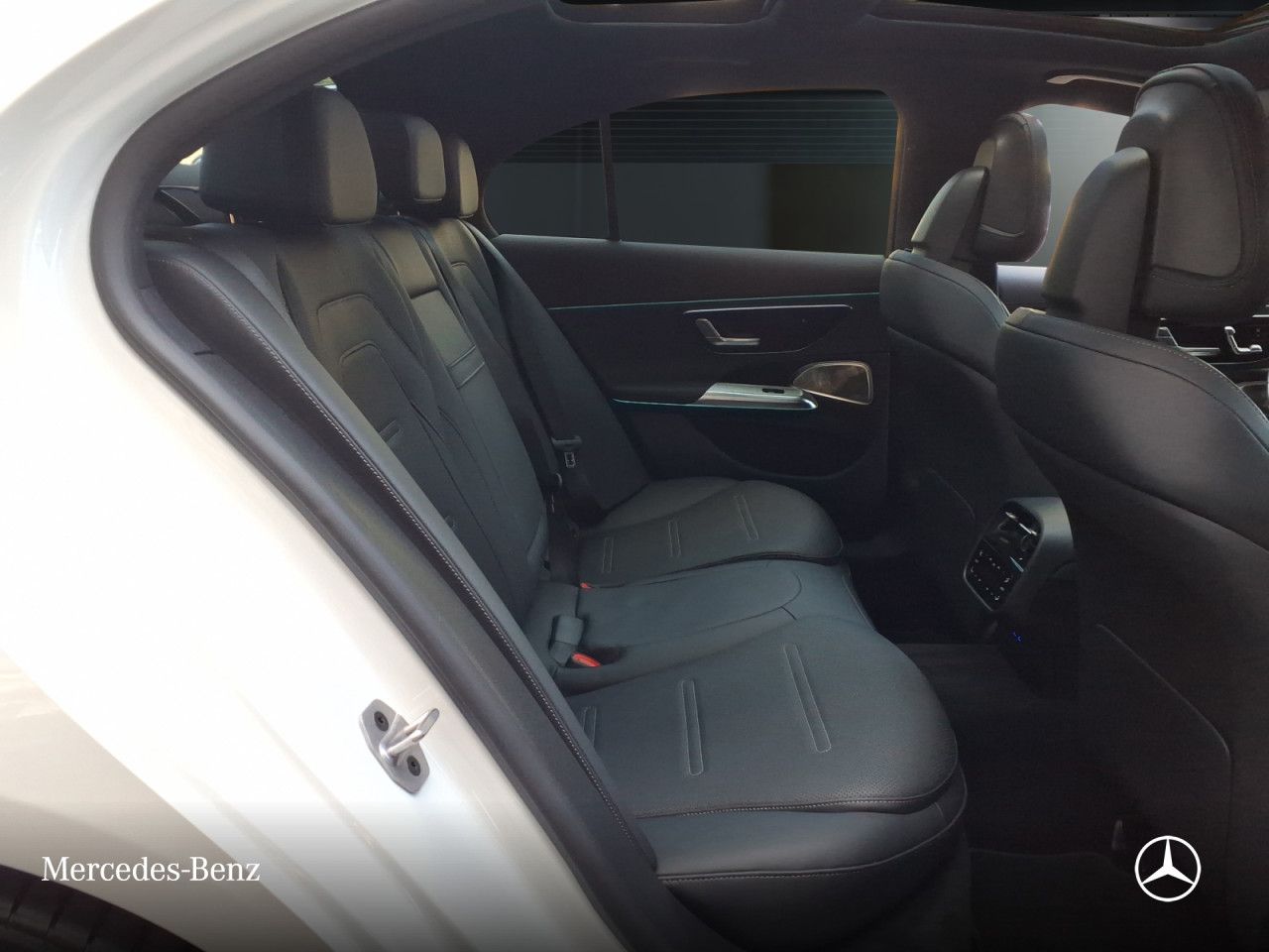 Mercedes-Benz E-Klasse – Bild 24