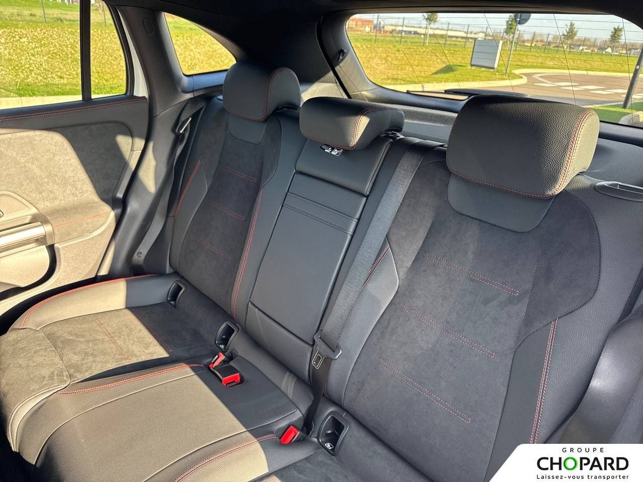 Photo du v&eacute;hicule 18 / 18