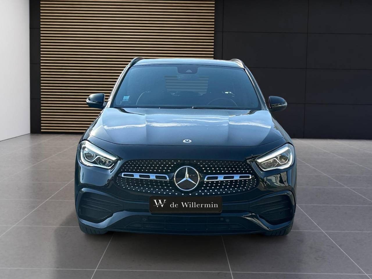 Photo du v&eacute;hicule 2 / 18