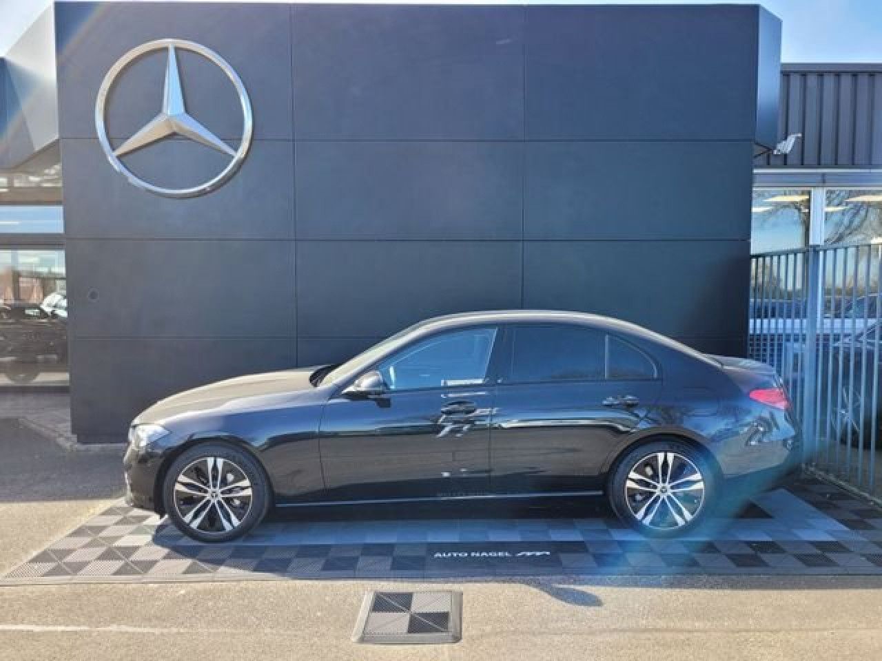 Mercedes-Benz C-Klasse – Bild 2