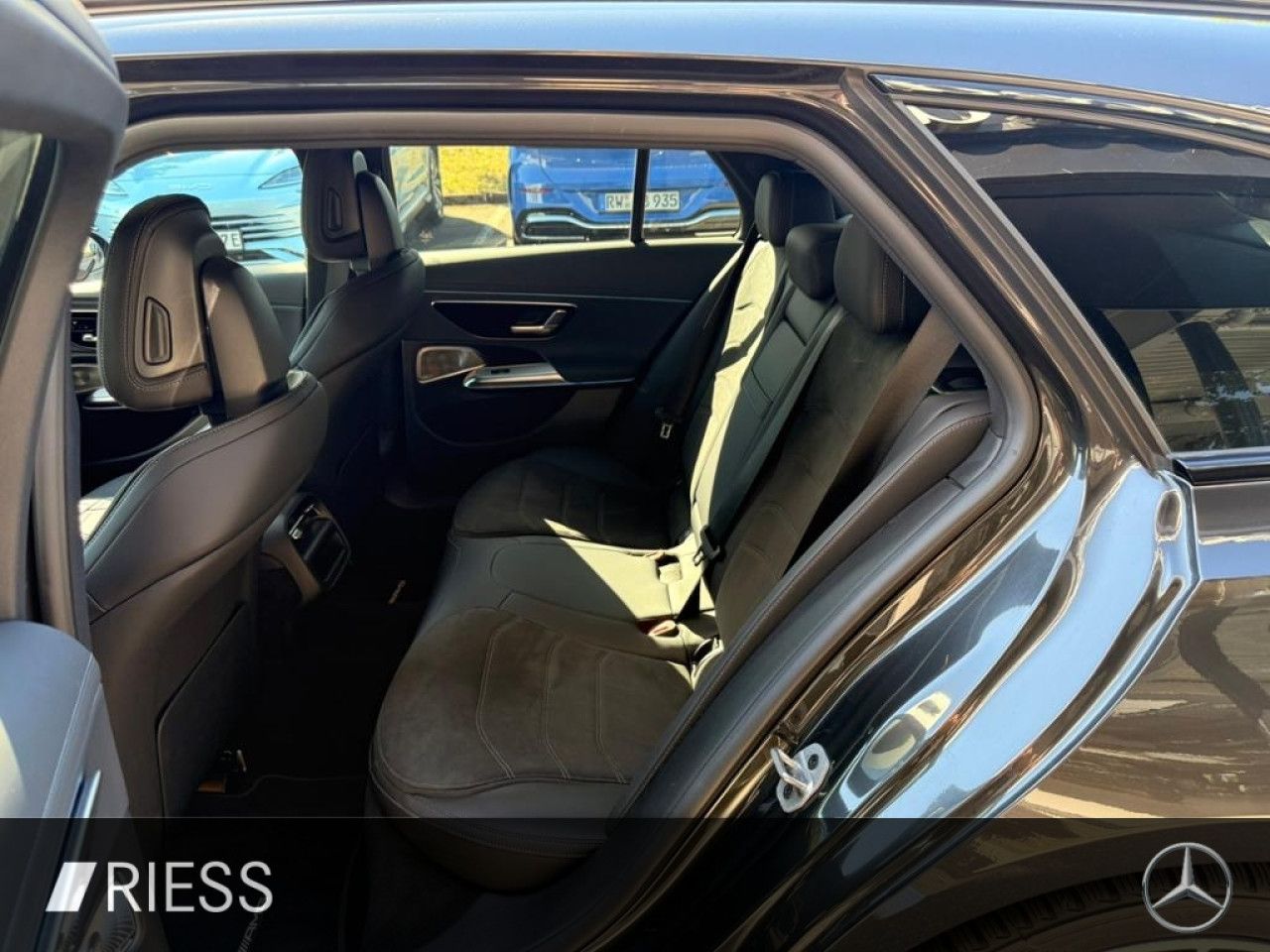 Mercedes-Benz E-Klasse – Bild 4