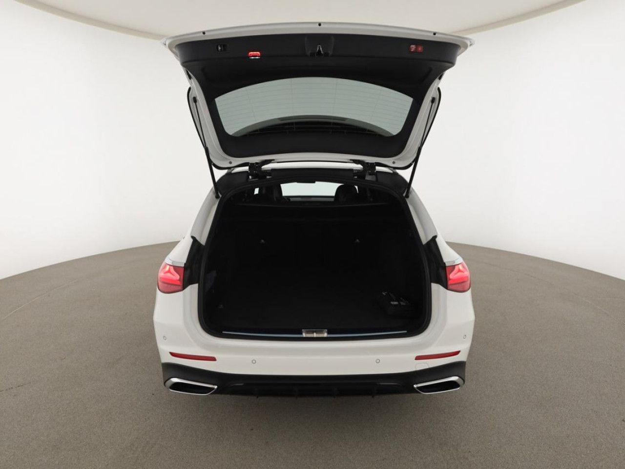 Mercedes-Benz E-Klasse – Bild 13