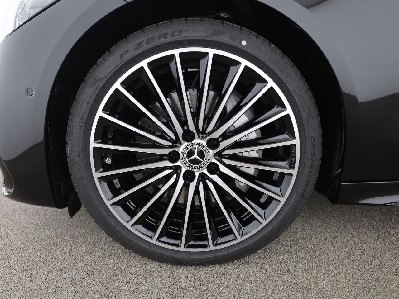 Mercedes-Benz C-Klasse – Bild 16