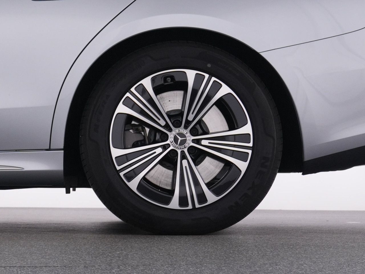 Mercedes-Benz E-Klasse – Bild 20