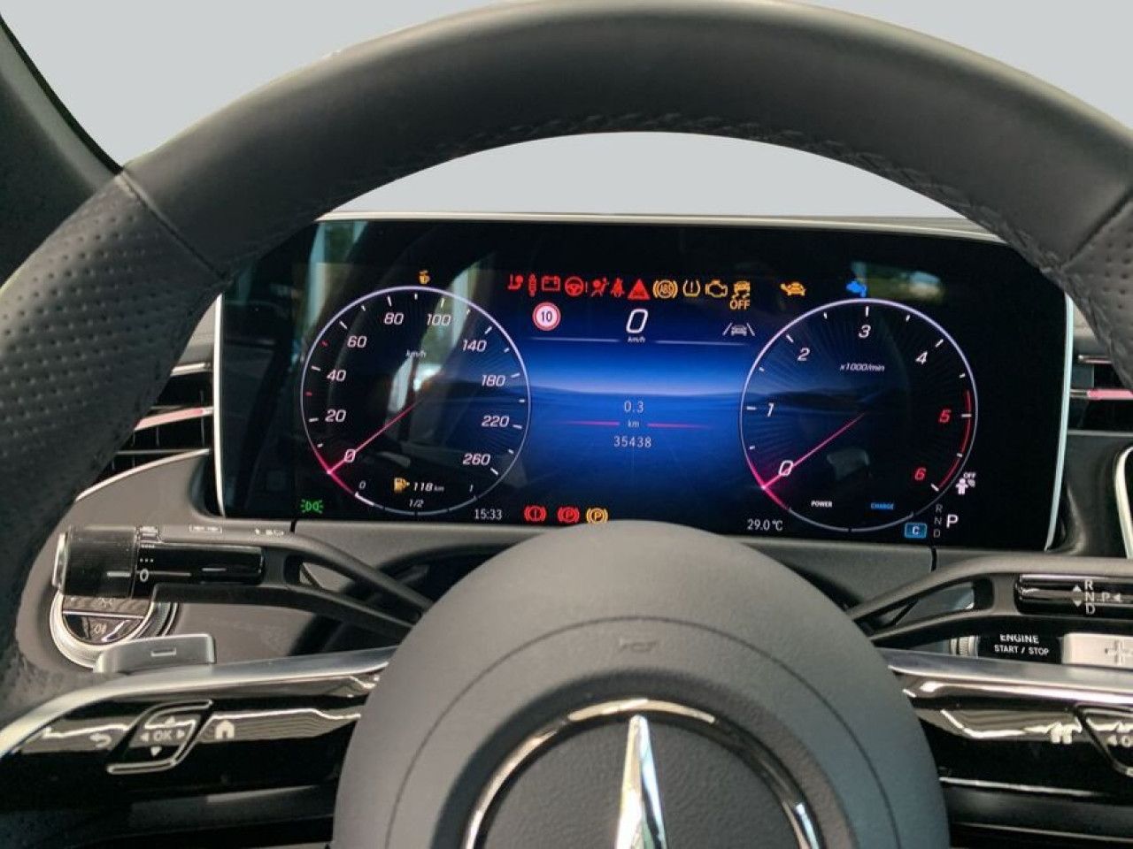 Mercedes-Benz E-Klasse – Bild 17