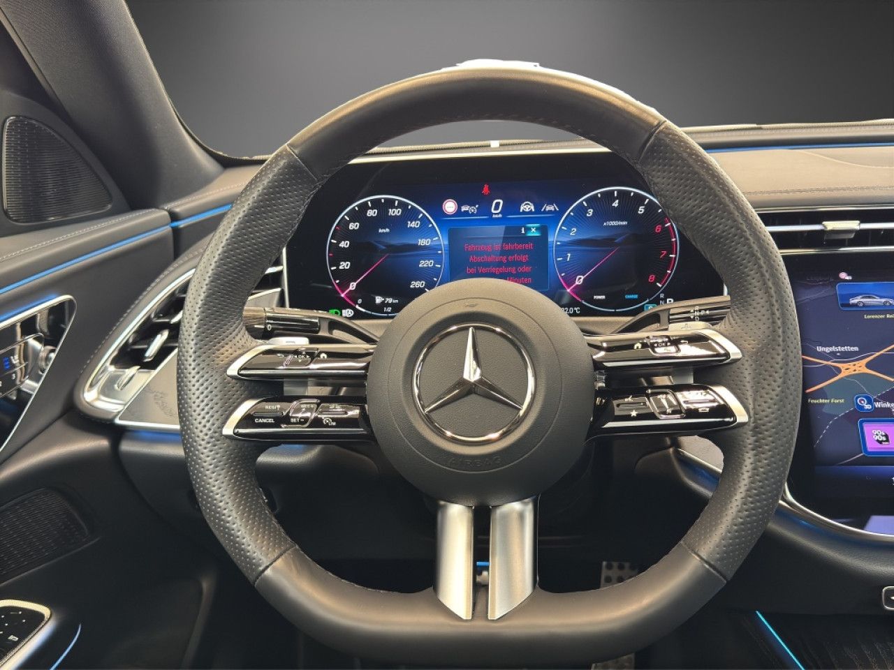 Mercedes-Benz E-Klasse – Bild 16