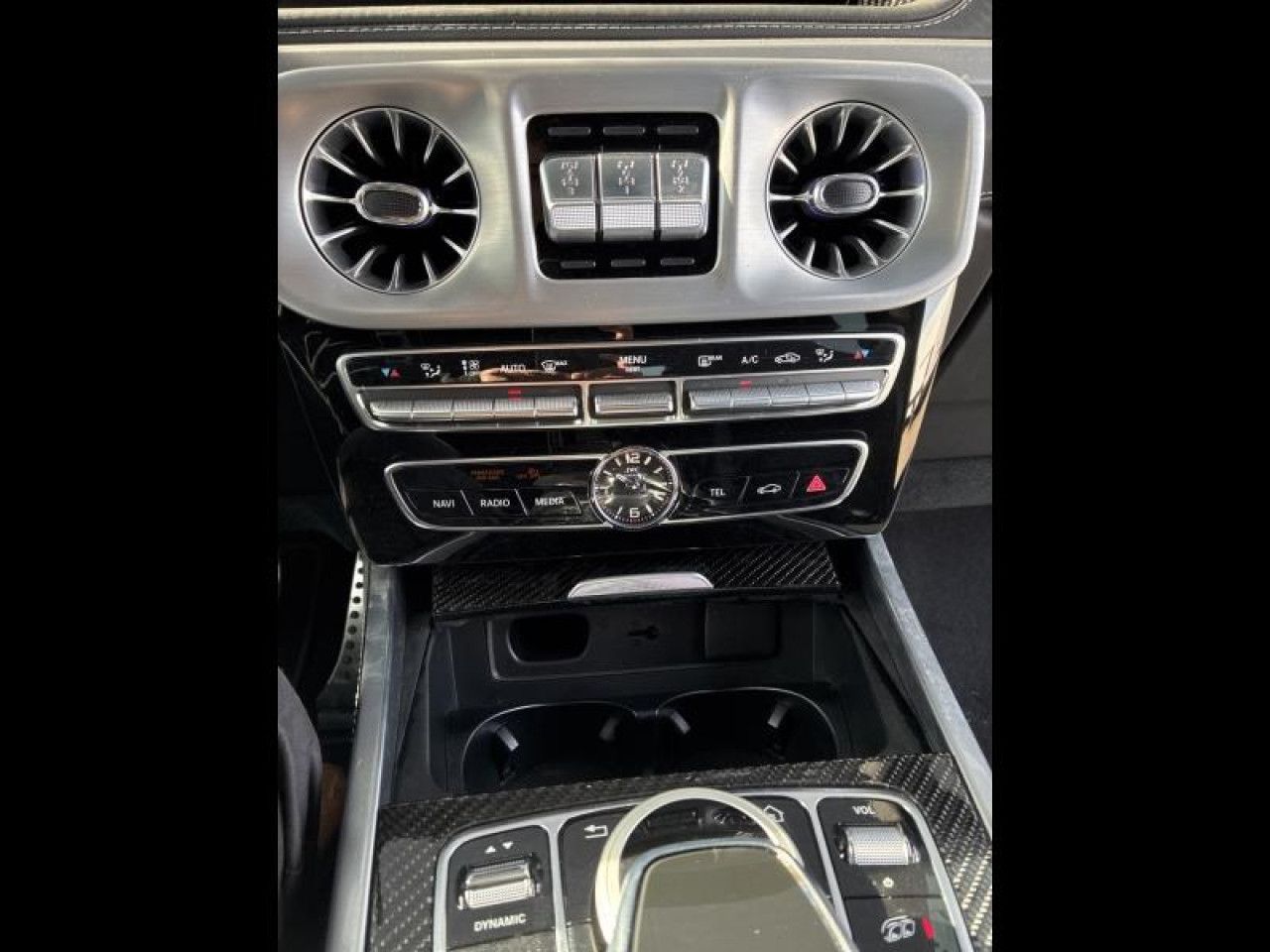 Photo du v&eacute;hicule 16 / 18