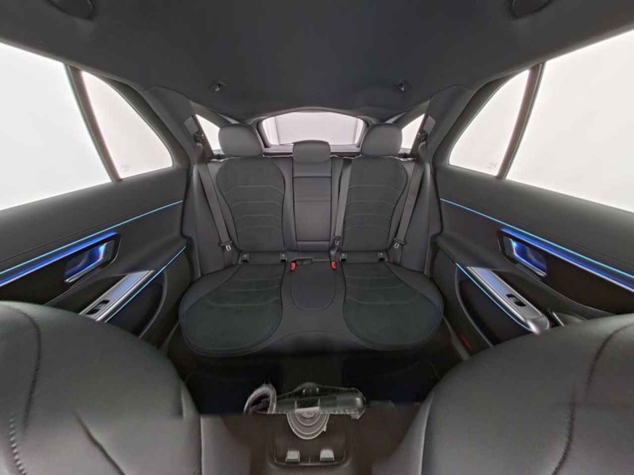 Mercedes-Benz E-Klasse – Bild 9