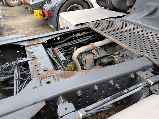 Vehicle image 7 / 17