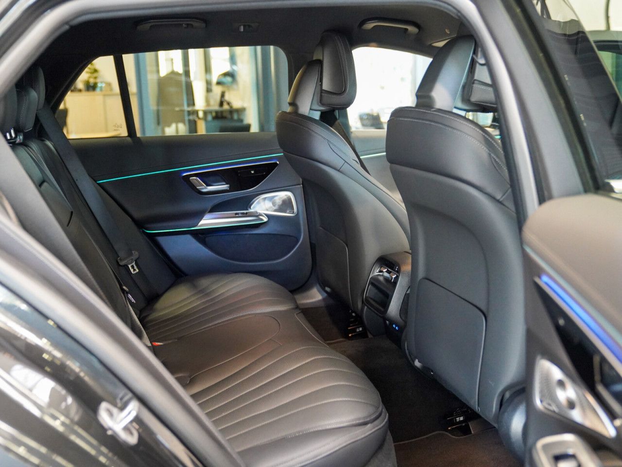 Mercedes-Benz E-Klasse – Bild 14