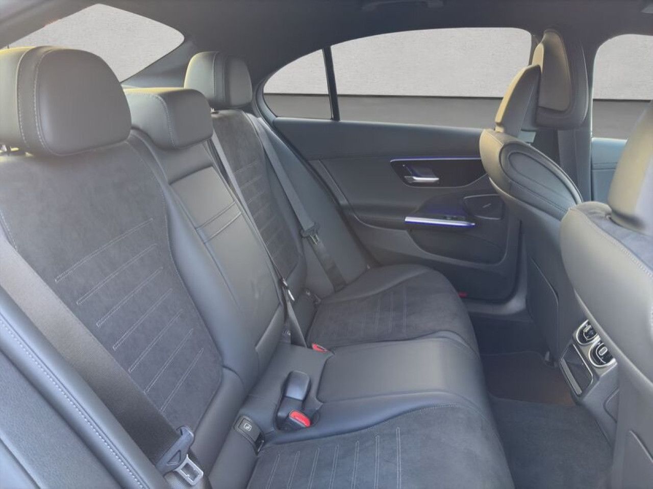 Mercedes-Benz C-Klasse – Bild 18