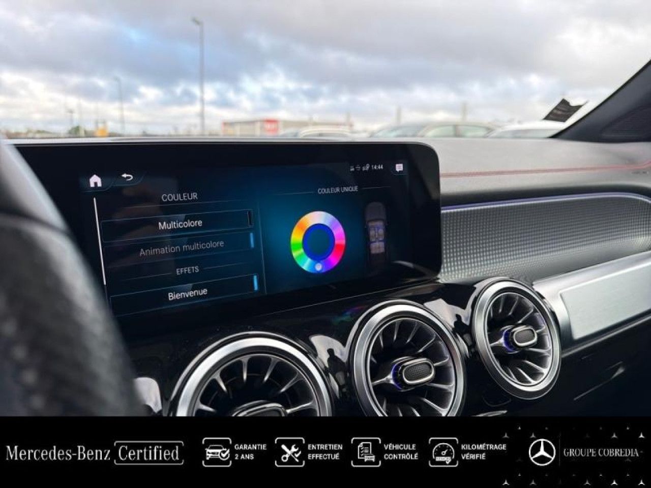 Photo du v&eacute;hicule 15 / 18