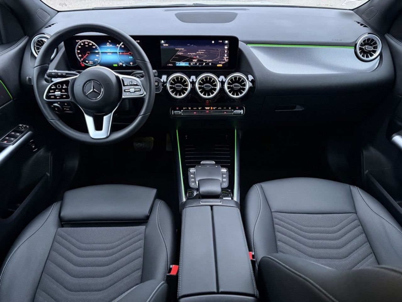 Photo du v&eacute;hicule 11 / 18