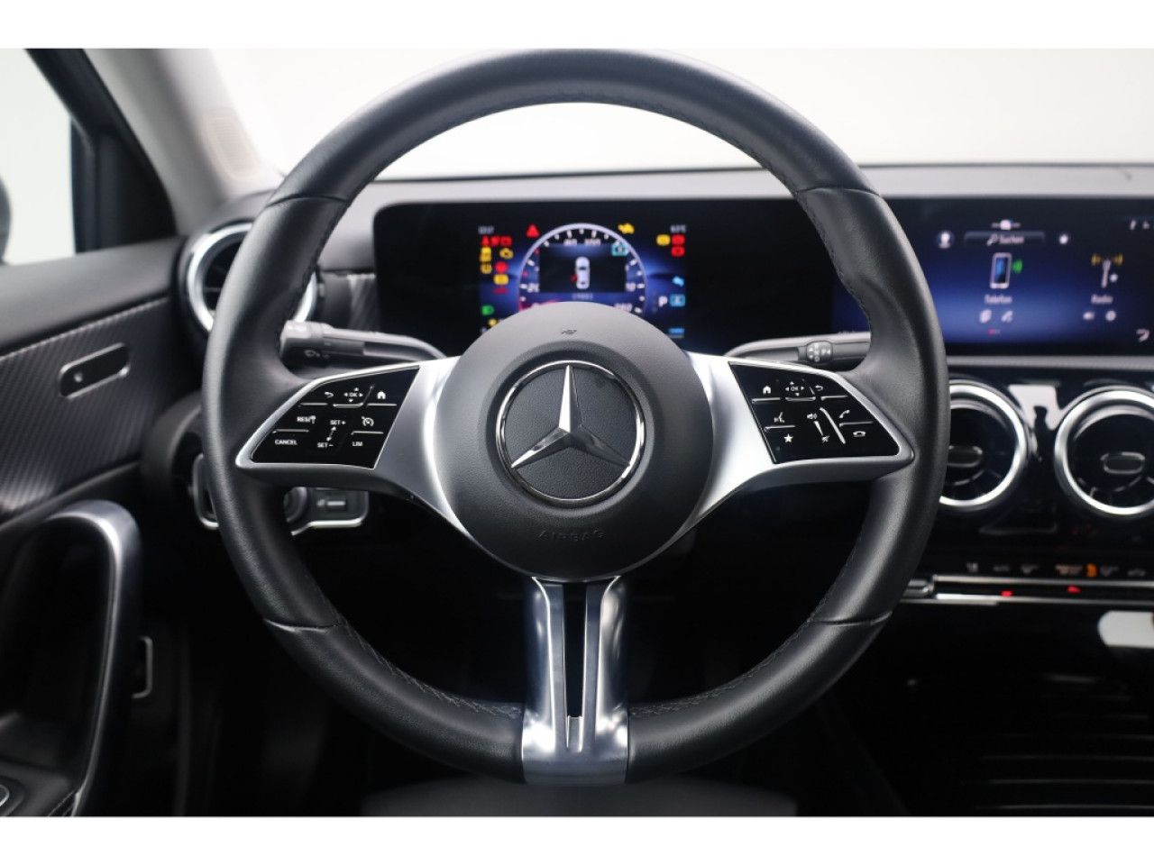 Fahrzeugbild 18 / 27