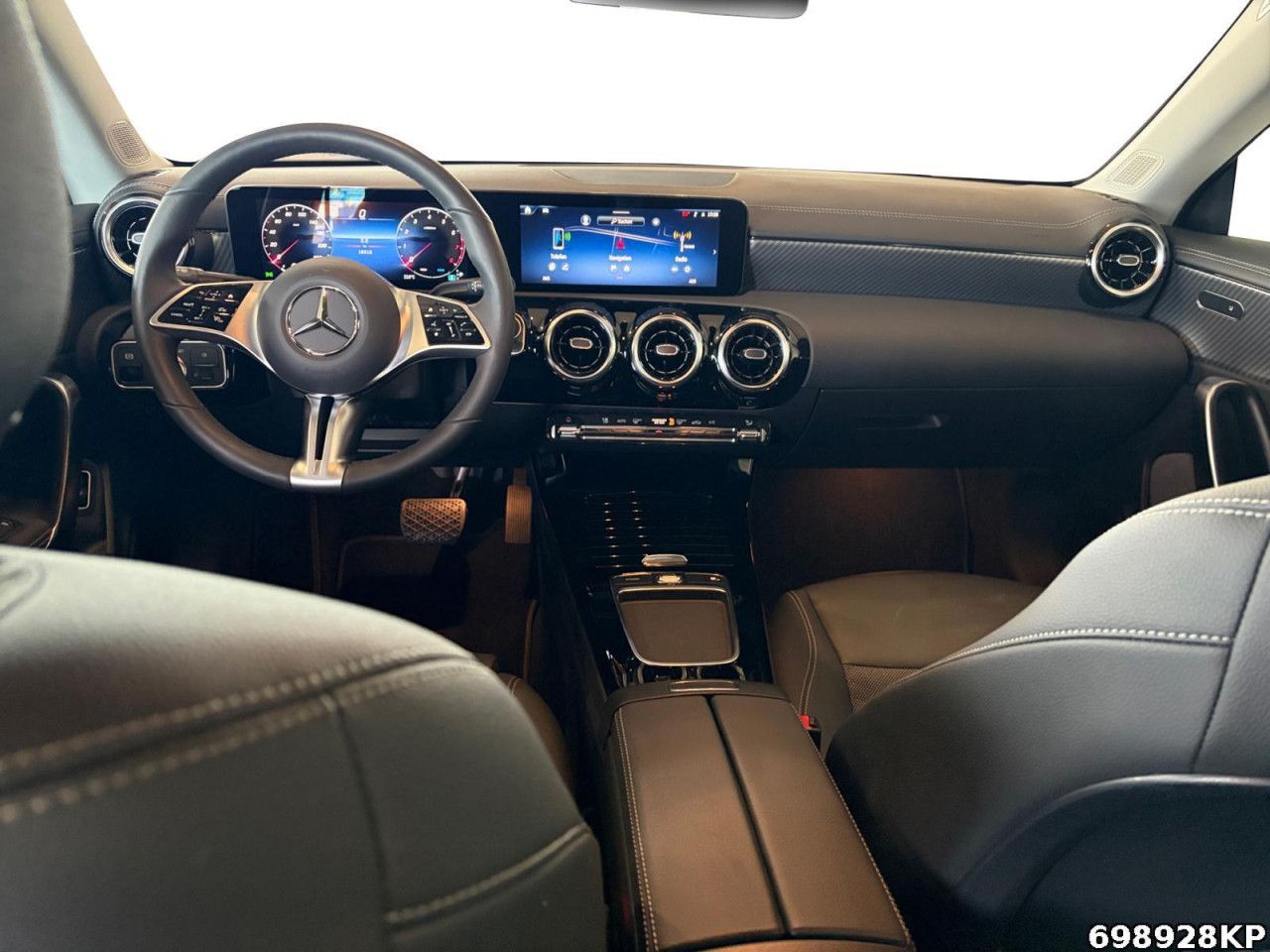 Mercedes-Benz CLA – Bild 8