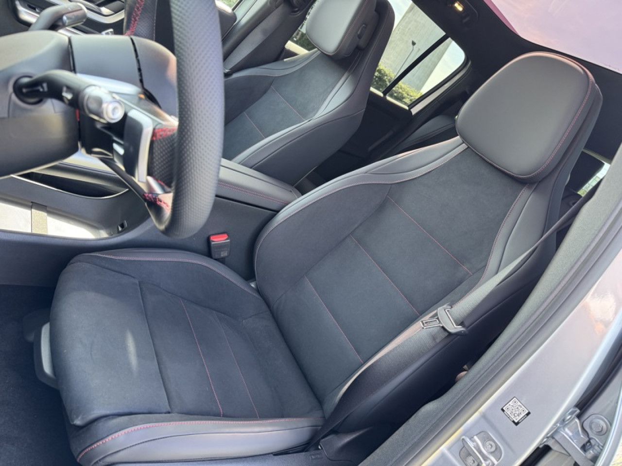 Photo du v&eacute;hicule 16 / 18