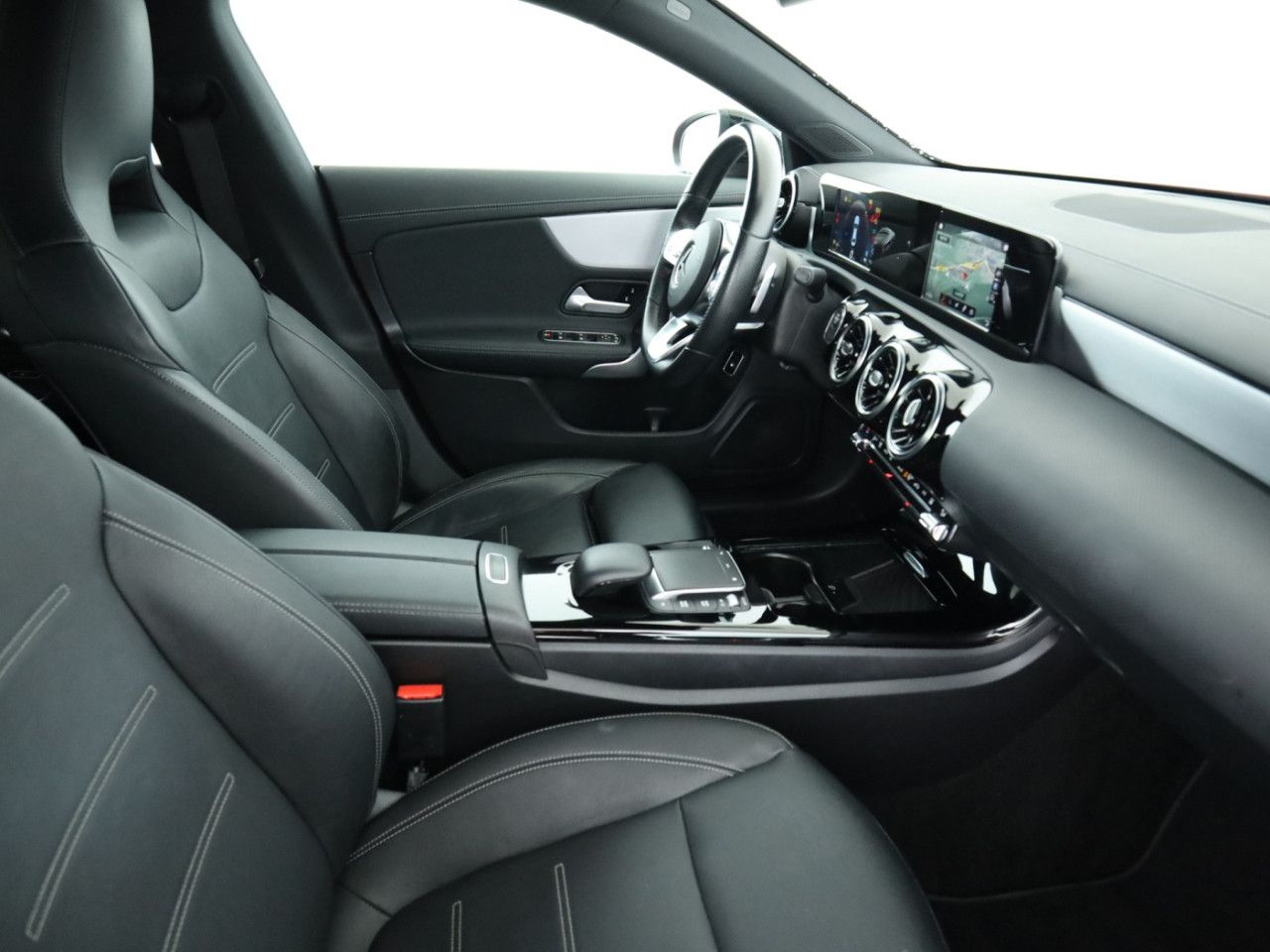 Fahrzeugbild 17 / 24