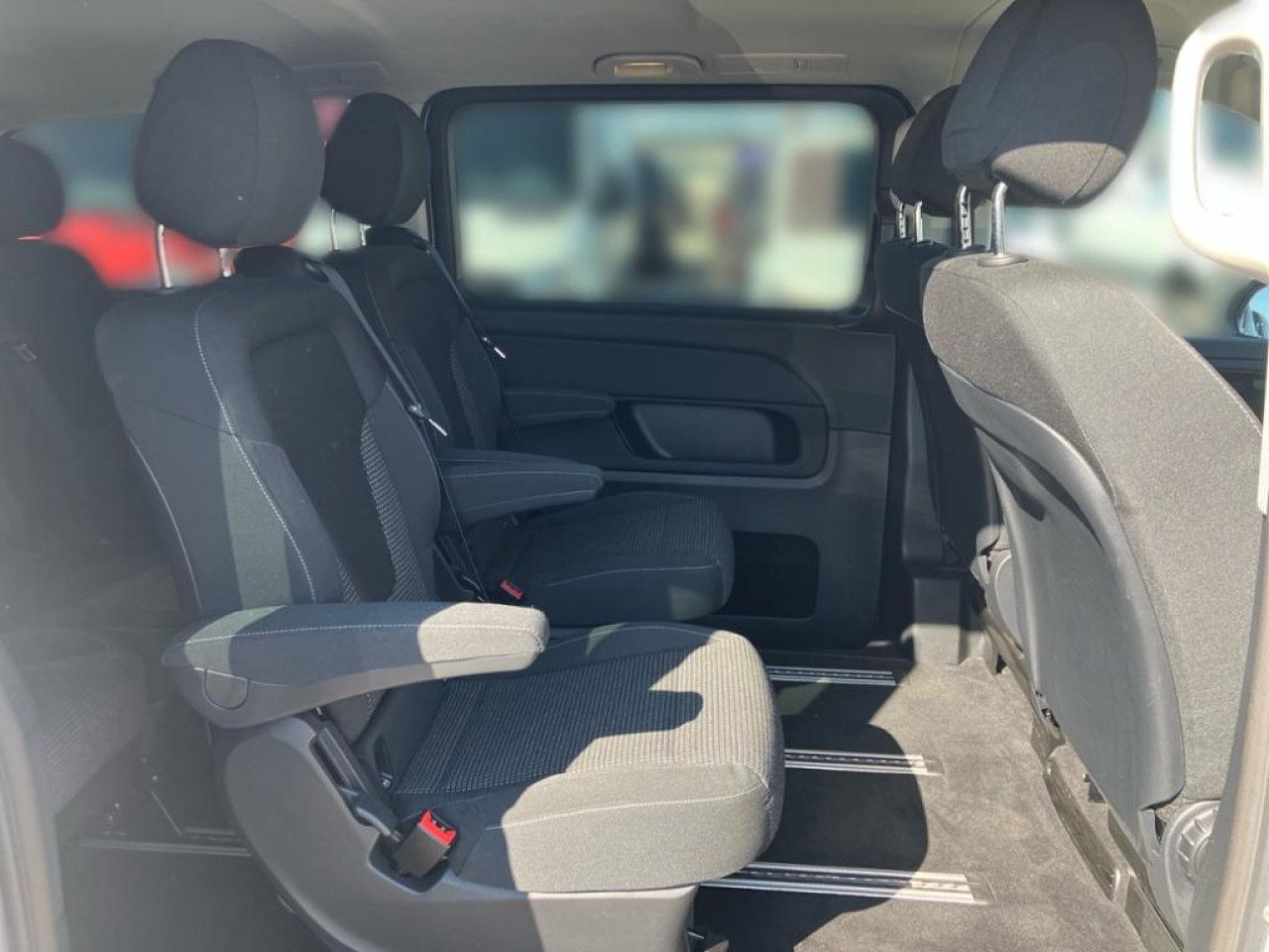 Mercedes-Benz EQV – Bild 12