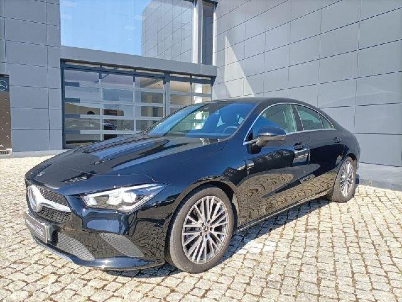 Imagem do ve&iacute;culo 1 / 7