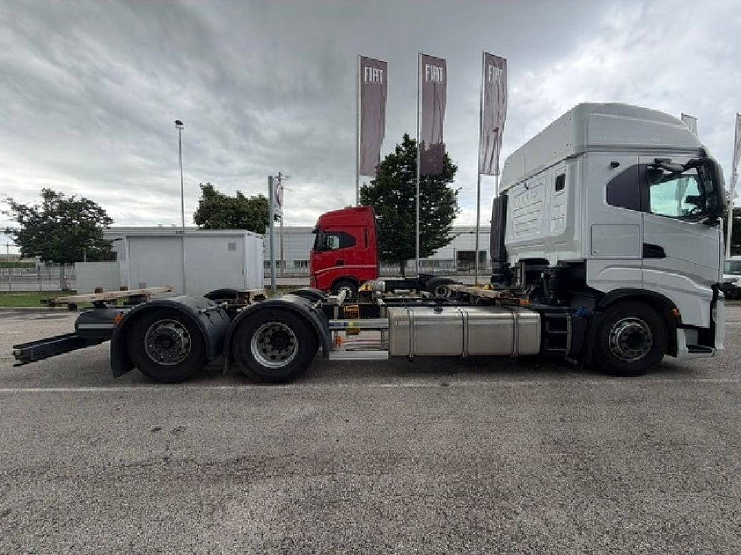 IVECO | AS260S51