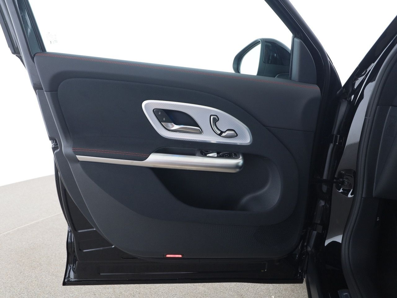 Mercedes-Benz GLB – Bild 12