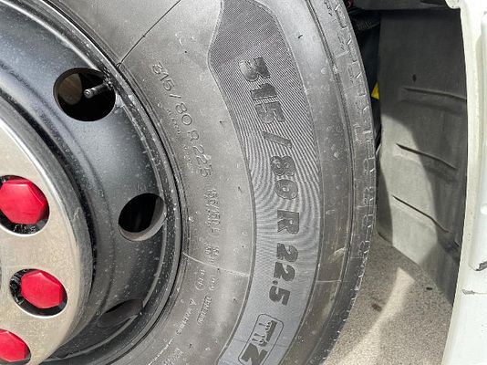 Vehicle image 18 / 18