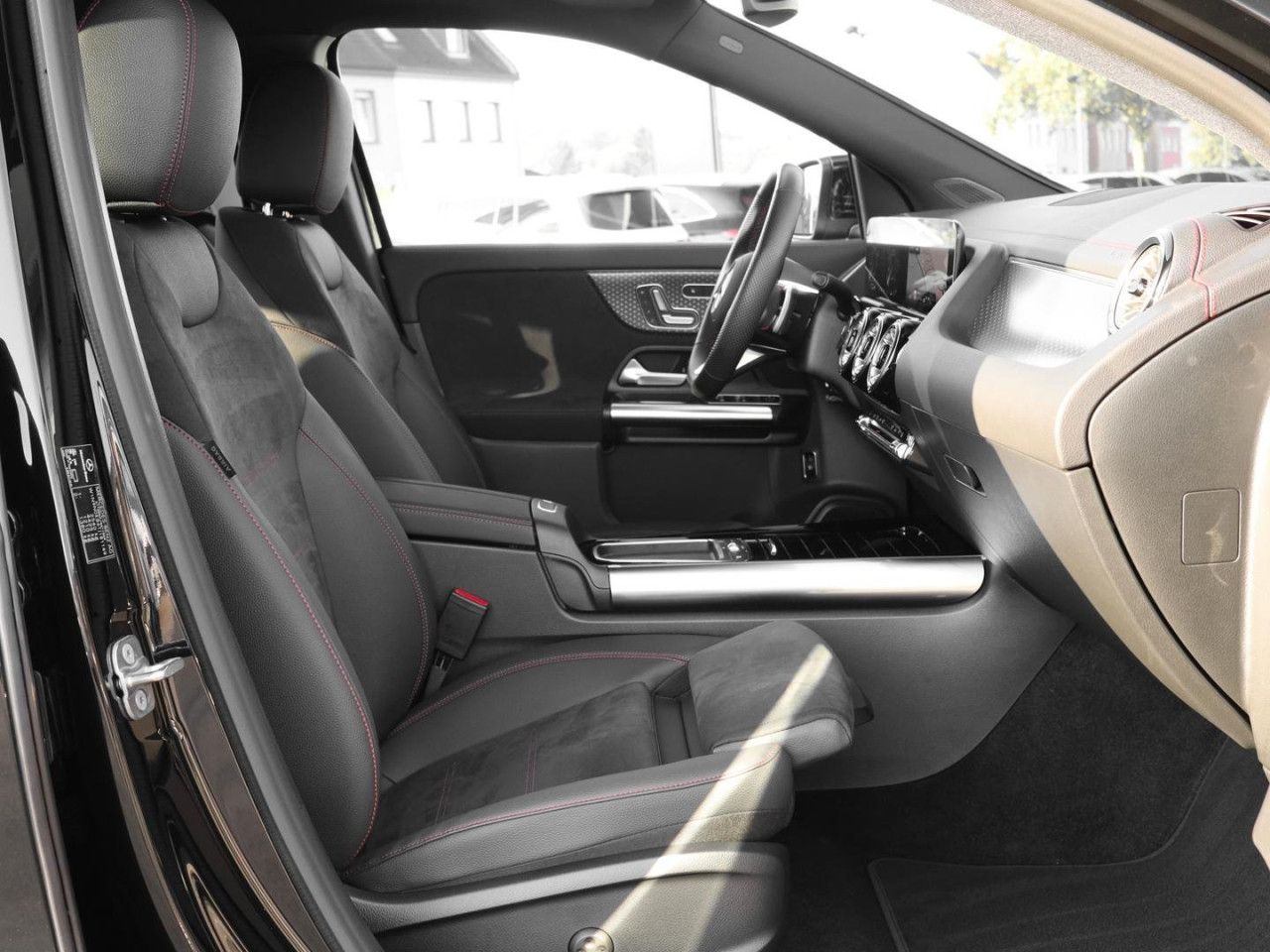 Mercedes-Benz EQA – Bild 5