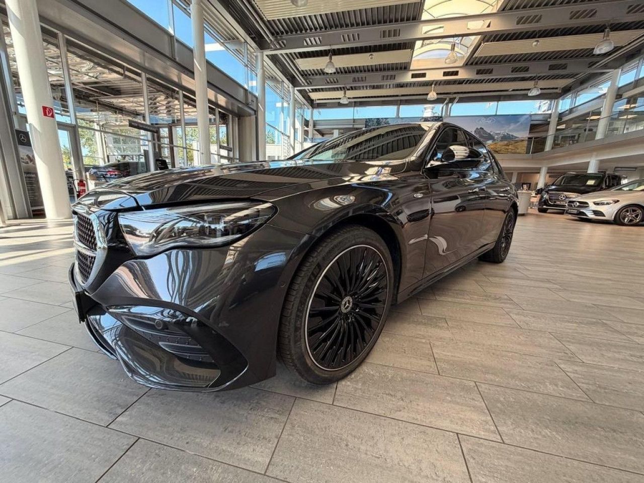 Mercedes-Benz E-Klasse – Bild 18