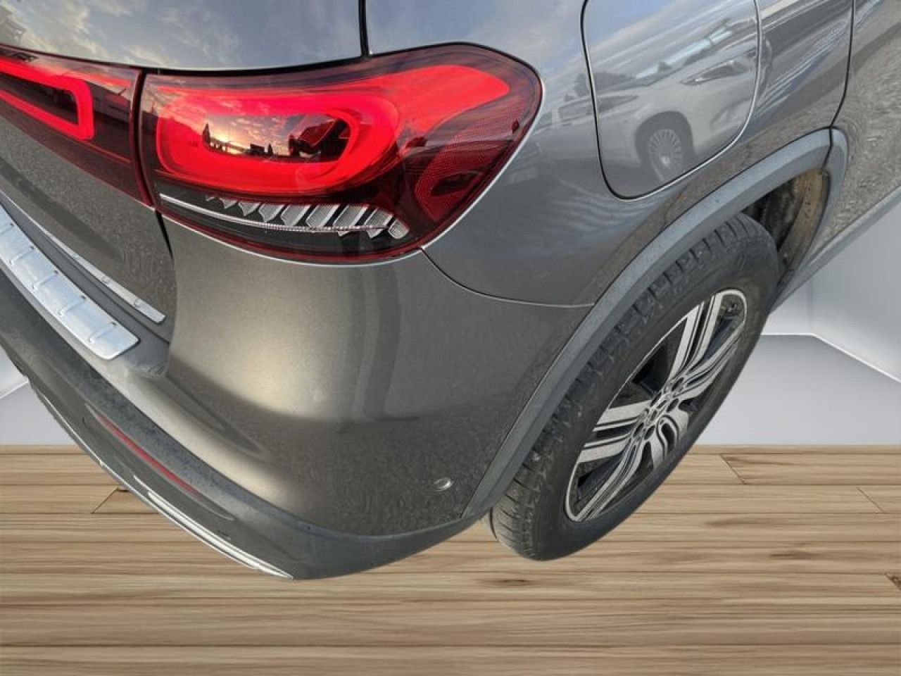 Photo du v&eacute;hicule 10 / 18