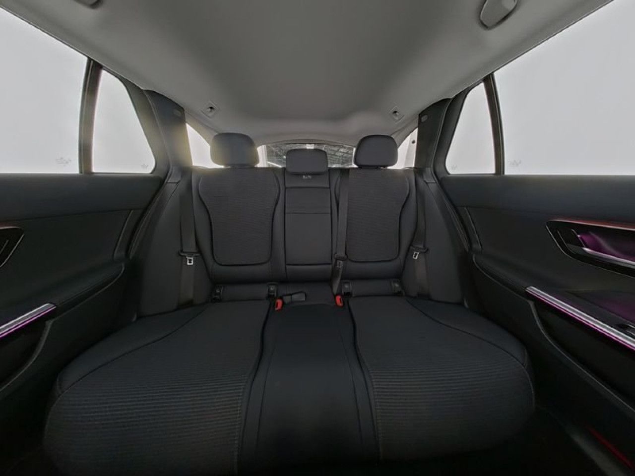 Mercedes-Benz C-Klasse – Bild 10