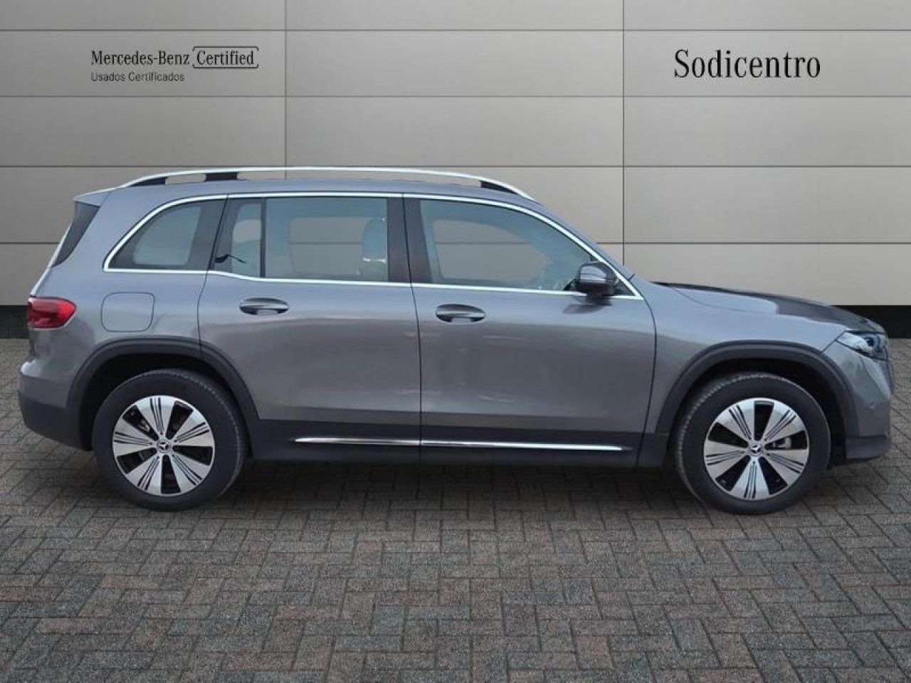 Imagem do ve&iacute;culo 7 / 20